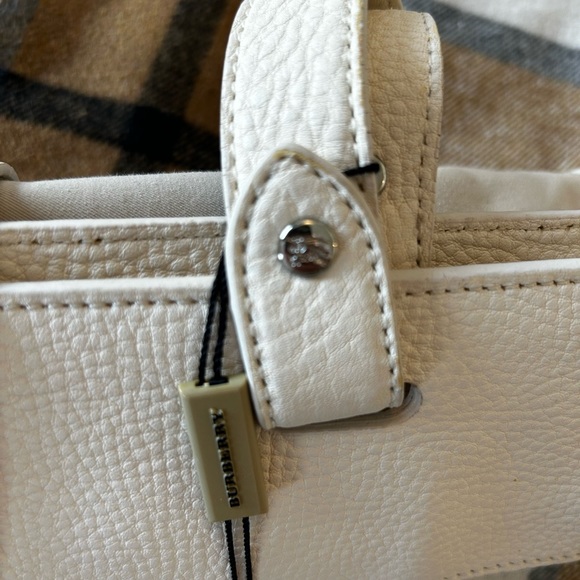 Authentic Burberry Roll-Up Stowell Tote - Cream - Picture 4 of 16